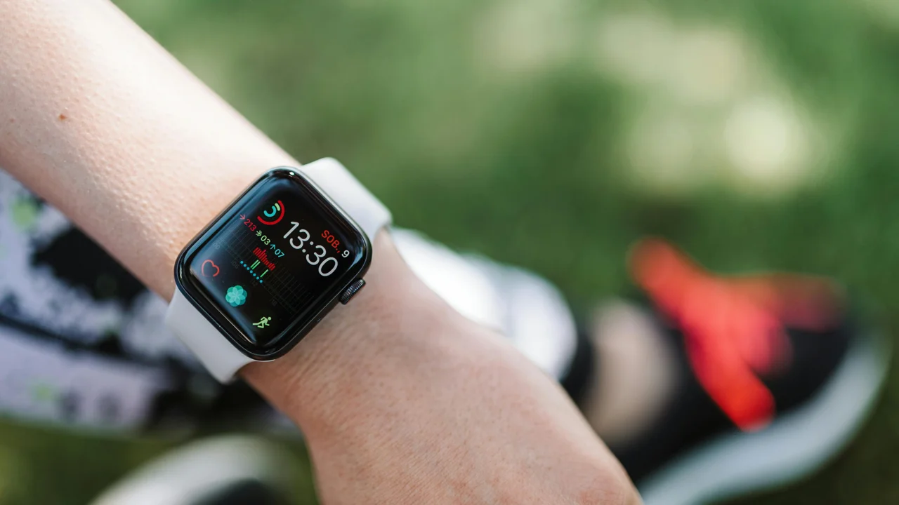 Best Activity Tracking Apps That Sync With Apple Health [2026]