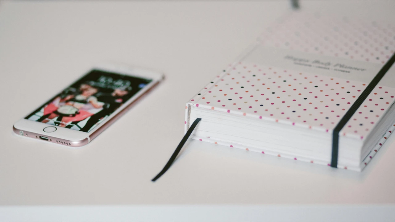 7 Best Apps to Log Your Daily Activities [2026 Review]