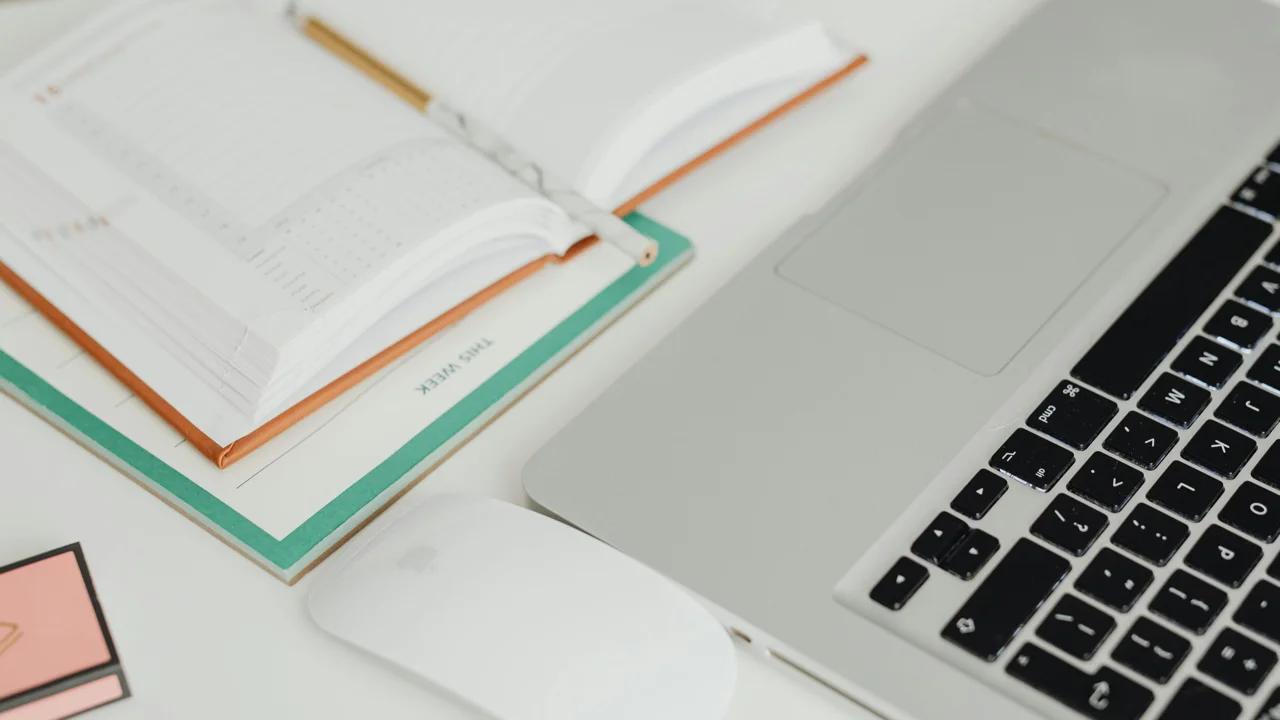 Notion Habit Tracker vs. a Dedicated App: Which Actually Works?